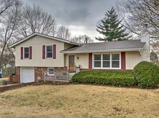 12403 W 55th St, Shawnee, KS 66216