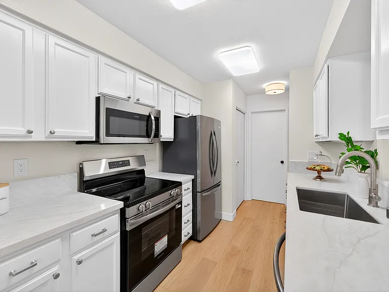 726 Buena Vista Pl — Photo 13