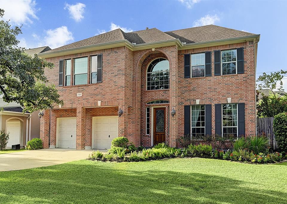 1st image of 824 Jaquet Dr