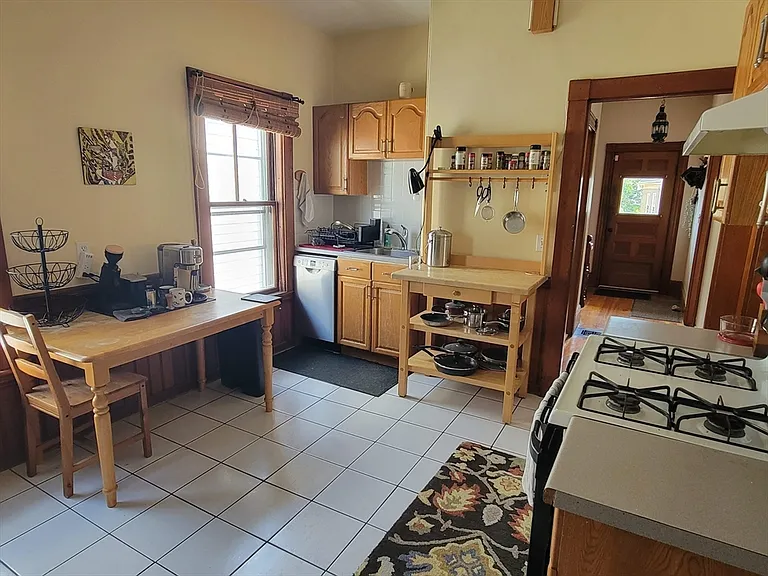 295 Summer St #2A — Photo 2