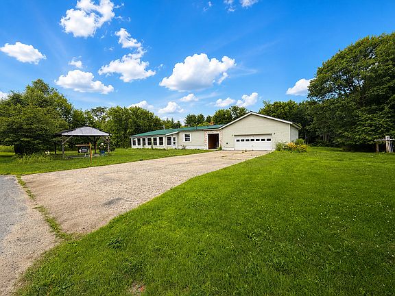 2nd image of 24 McDonald Rd