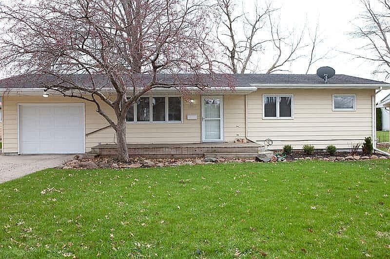 1st image of 1009 Greenfield Ave