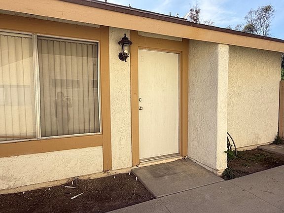 3rd image of 2303 Cravath Ct APT B