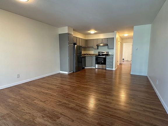 4th image of 365 Vallejo St APT 4