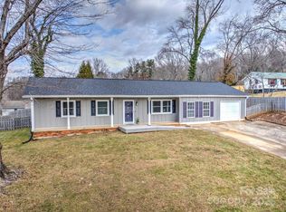 32 Southwicke Dr, Arden, NC 28704