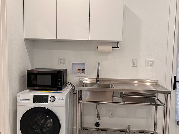 5th image of 2830 Irish Meadow Way