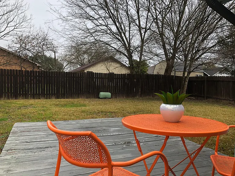 1402 Byers Ln — Photo 16
