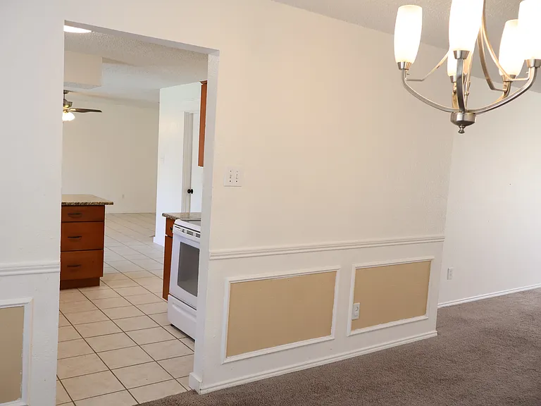 8721 Limestone Dr — Photo 4