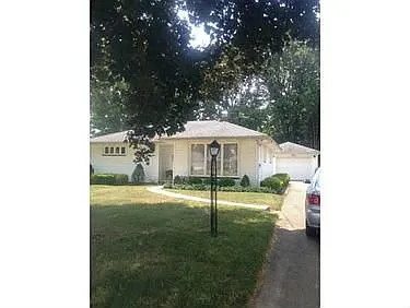 17 W Fairmont Ave photo 1