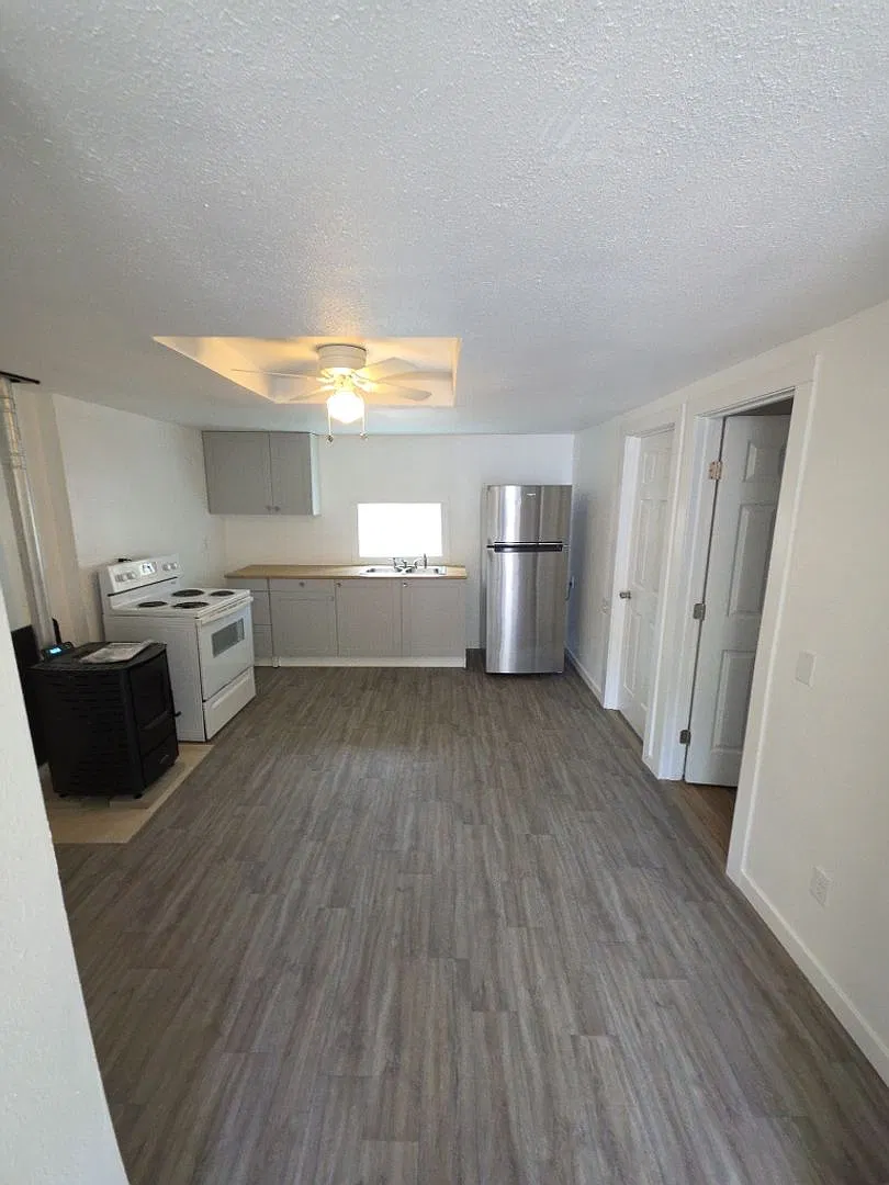 Lakeshore Triplex — Photo 4
