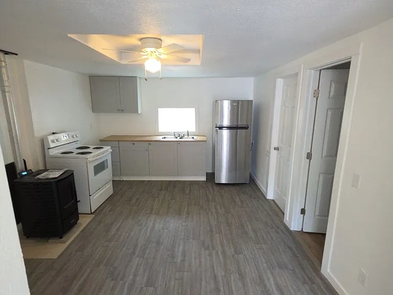 13451 Lakeshore Dr — Photo 11