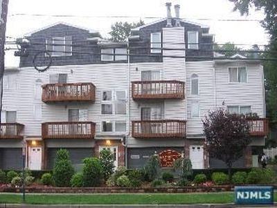 41 Fairmount Ave APT 6B, Hackensack, NJ, 07601