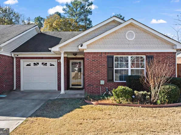 242 Tara Woods Dr, Riverdale, GA 30274