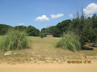 190 Jacobs Cir, Douglas, GA 31535