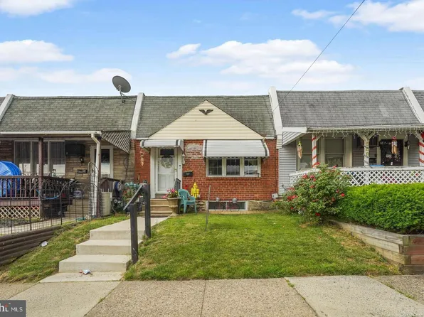 1586 Summit St, Marcus Hook, PA 19061