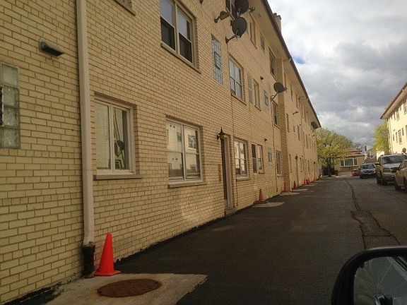 3rd image of 4550 N Linder Ave APT 2E