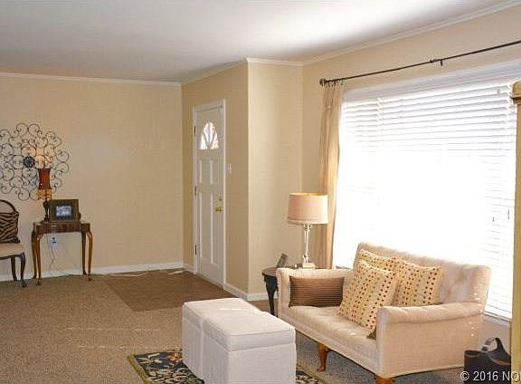 3rd image of 1614 Northcrest Dr