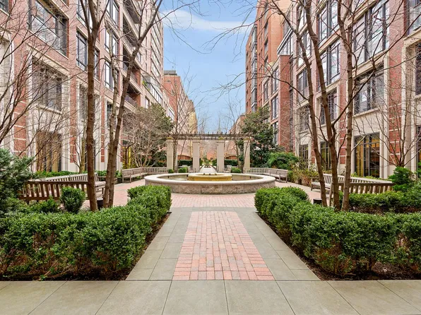 160 West 12th Street image 17 of 20