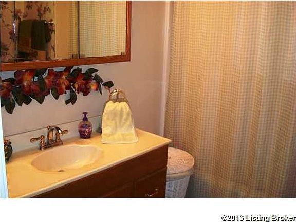 4th image of 6116 Julie Kays Way