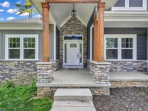 4th image of 5 Foxwood Cir