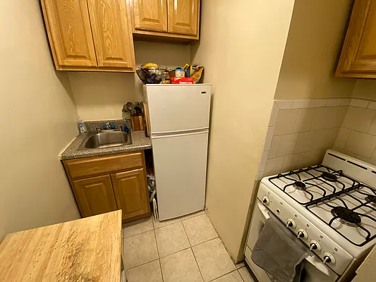 Rented by Compass | media 9