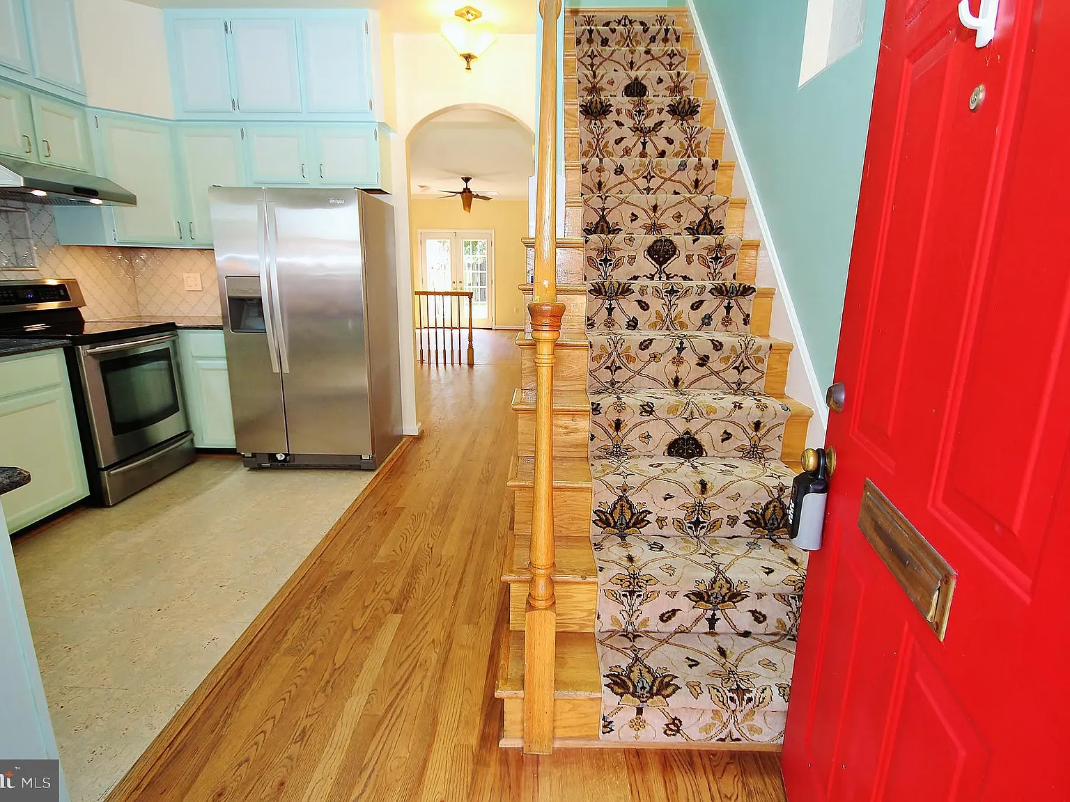 2 bed, 1.5 bath, 1120 sqft, $3,950 — Photo 2