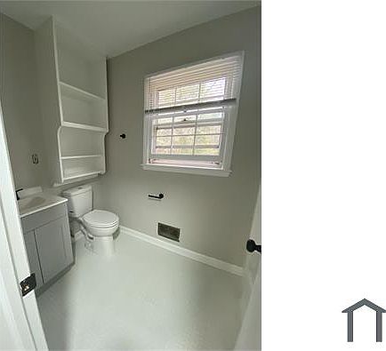 2nd image of 5405 Maryland Dr