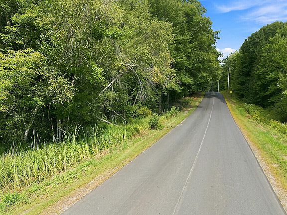 5th image of R8 4-1 Pinkham Road