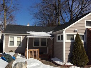 53 Genesee Ave, Teaneck, NJ 07666