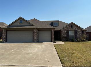 8413 N 76th Ave E, Owasso, OK 74055