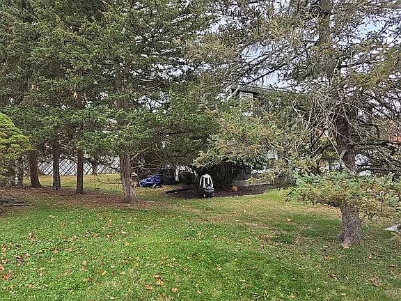 3rd image of 26 Bedford Ct