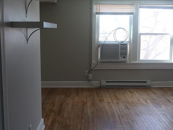 2nd image of 2153 Memorial Ct APT 1