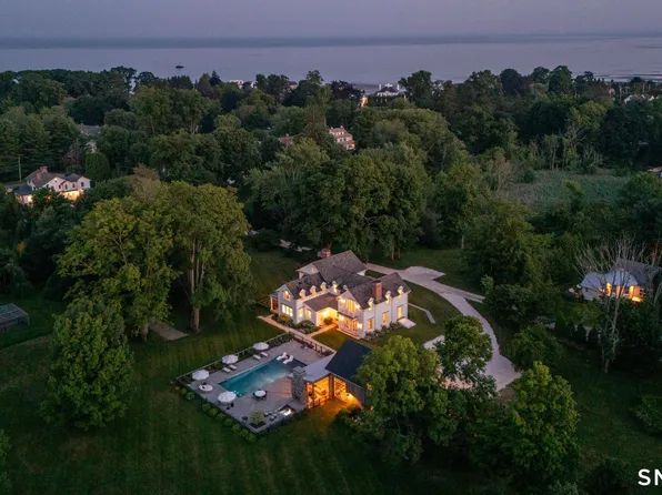 98 Banks Place, Fairfield, CT 06890