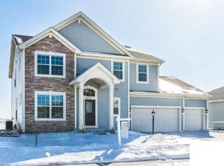 2375 Walnut Hill Ln, Sun Prairie, WI 53590