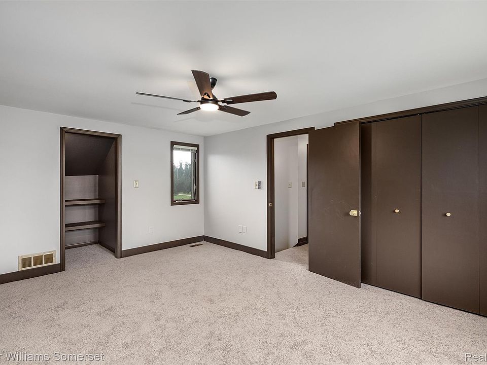 52401 Baker Rd, photo 24
