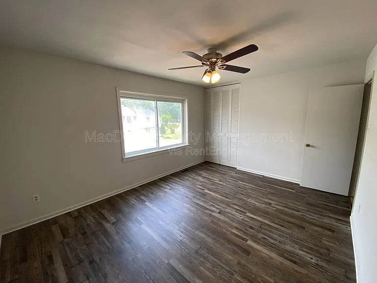 110 Hughey Ct — Photo 18