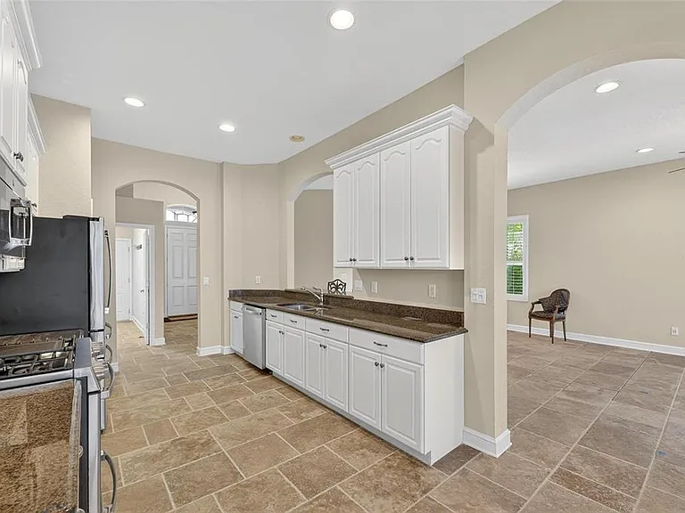 1039 Emerald Dunes Dr — Photo 28