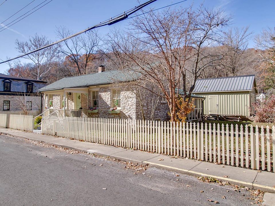 47 Mill St, Elsah, IL 62028 Zillow