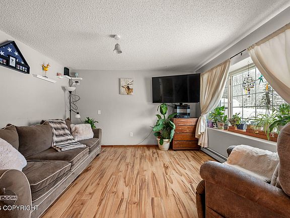 4th image of 22417 Whispering Birch Dr