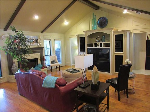 4th image of 1705 Eden Valley Ln