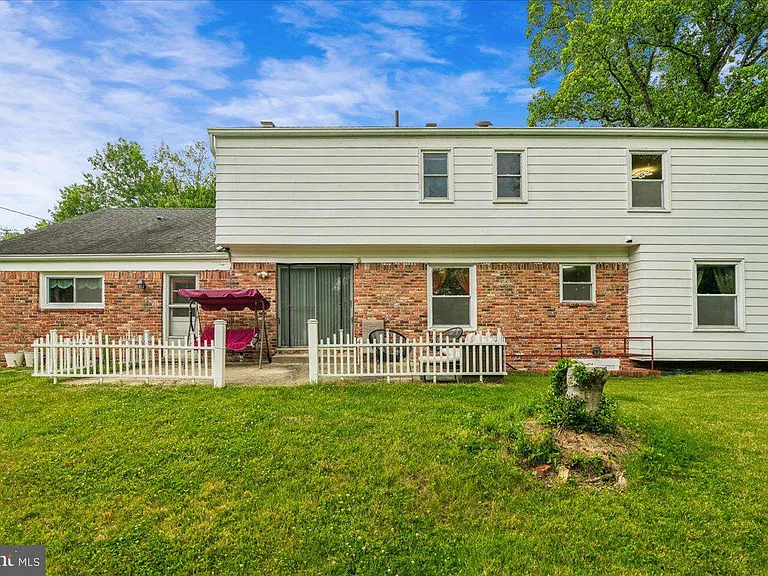 11119 Lamplighter Ln — Photo 4