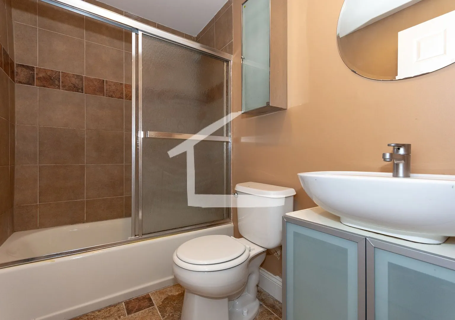 Garden-Level 1-Bedroom Near Packard's Corner, Pet Friendly — Photo 1