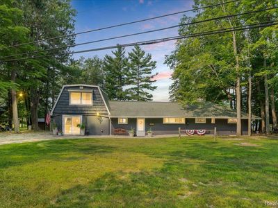 6353 N Oak St, Hubbard Lake, MI, 49747