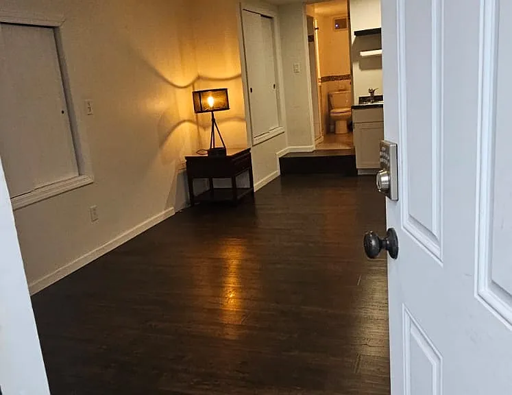 35 Livingston Rd — Photo 2