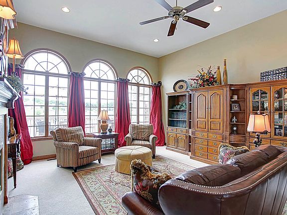 4th image of 1806 Lakeland Dr