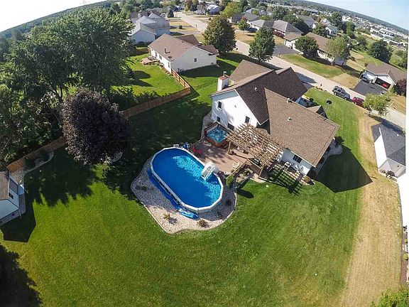 3rd image of 7761 Hawks View Dr