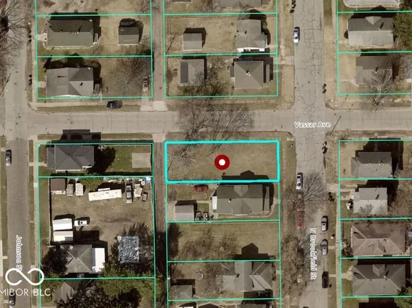 1049 N Brookfield St, South Bend, IN 46628