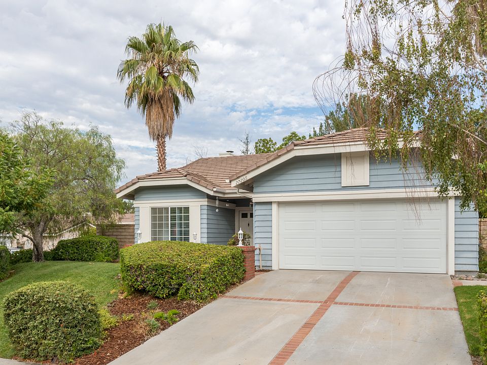 1st image of 27205 Waterford Dr
