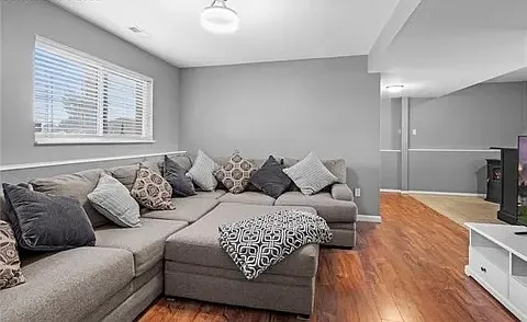 S Archdale Dr — Photo 2