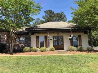 506 Glensview Dr, Brandon, MS 39047